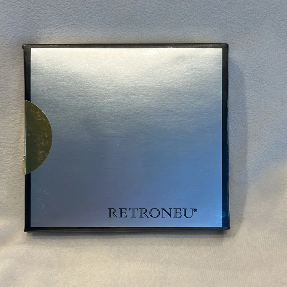 Retroneu 4 pc Demitasse Spoon Set - Gold and Silver Tone - Picture 5 of 8